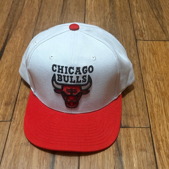 Mitchell & Ness Other - Chicago Bulls Mitchell & Ness Snapback Hat Cap White 90’s Jordan Pippen Rodman